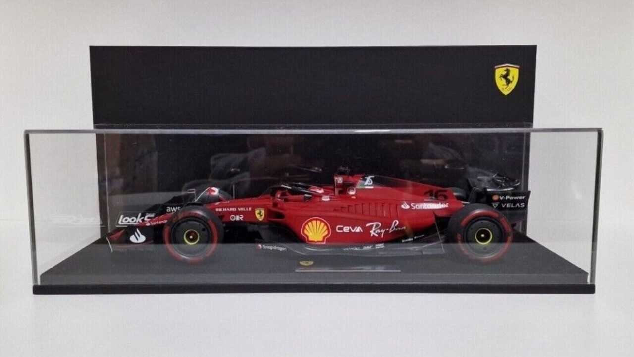 Formule 1 Scuderia Ferrari F1-75 #16 C. Leclerc Winner Bahrain GP 2022 - 1:18 - LookSmart