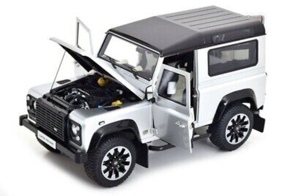Land Rover Land Rover Defender 90 Works V8 70th Edition - 1:18 - LCD Models Land Rover Land Rover Defender 90 Works V8 70th Edition - 1:18 - LCD Models