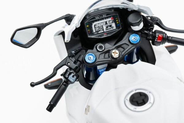 Suzuki Suzuki GSX R1000R 2020 - 1:12 - LCD Models Suzuki Suzuki GSX R1000R 2020 - 1:12 - LCD Models