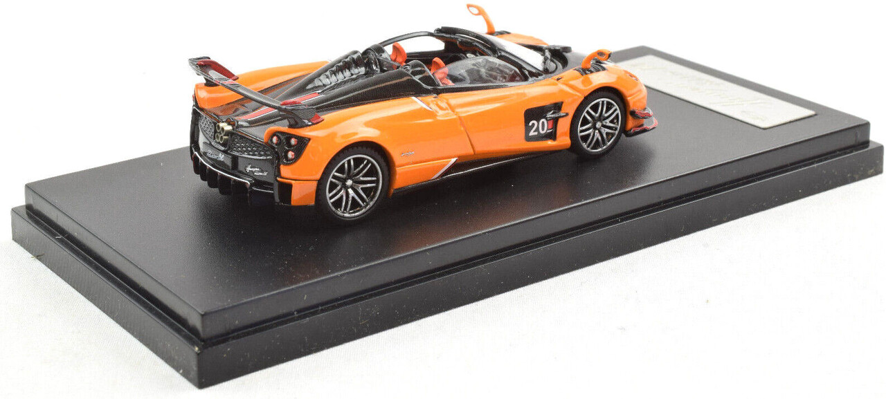 Pagani Pagani Huayra BC Roadster #20 2017 - 1:64 - LCD Model Pagani Pagani Huayra BC Roadster #20 2017 - 1:64 - LCD Model