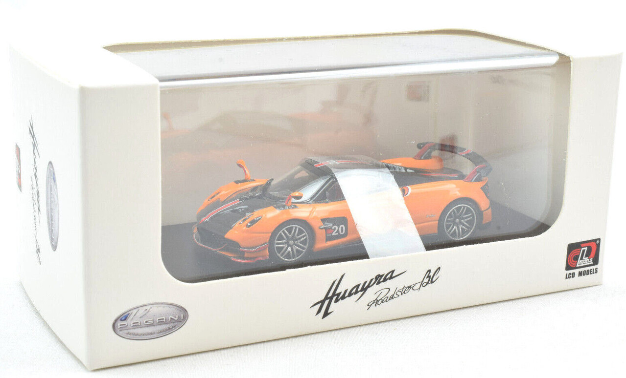 Pagani Pagani Huayra BC Roadster #20 2017 - 1:64 - LCD Model Pagani Pagani Huayra BC Roadster #20 2017 - 1:64 - LCD Model
