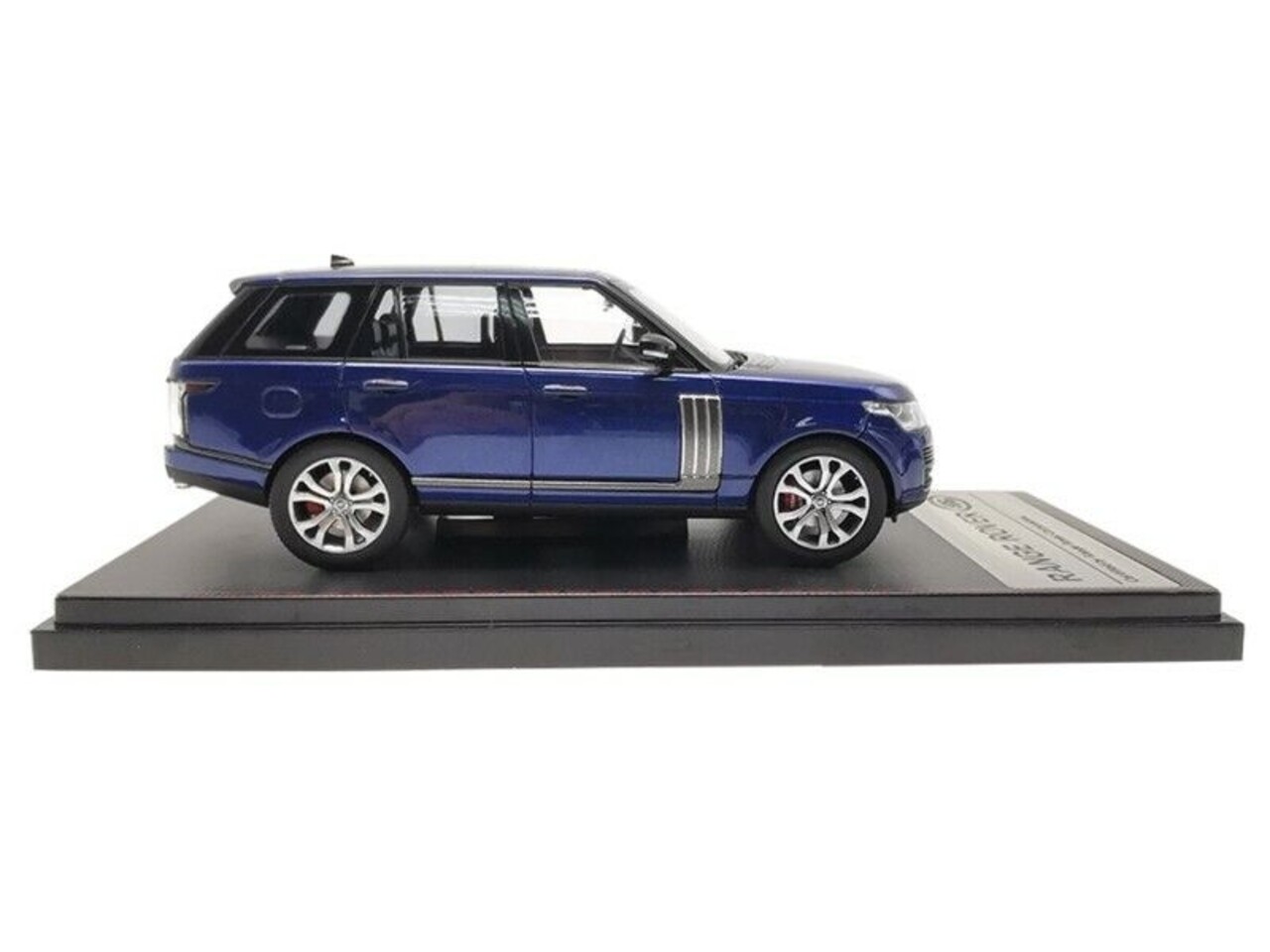 Land Rover Land Rover Range Rover 2022 - 1:64 - LCD Model Land Rover Land Rover Range Rover 2022 - 1:64 - LCD Model