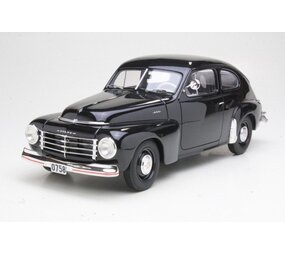Volvo Volvo PV444 1947 - 1:18 - Cult Scale Models Volvo Volvo PV444 1947 - 1:18 - Cult Scale Models