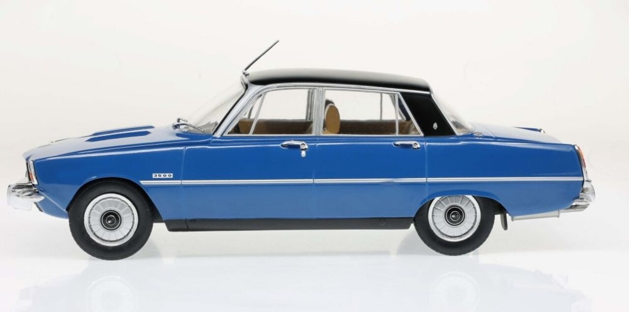 Rover Rover 3500 V8 - 1:18 - Modelcar Group Rover Rover 3500 V8 - 1:18 - Modelcar Group