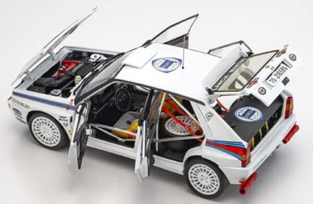 Lancia Lancia Delta HF Integrale Evo #0 Martini Racing Test Car Rally Season 1992 - 1:18 - Kyosho Lancia Lancia Delta HF Integrale Evo #0 Martini Racing Test Car Rally Season 1992 - 1:18 - Kyosho