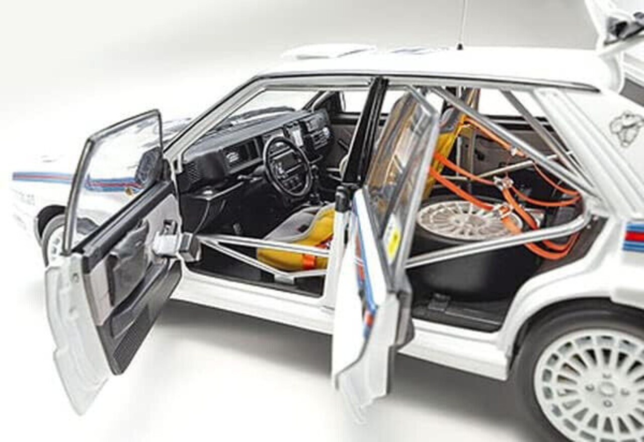 Lancia Lancia Delta HF Integrale Evo #0 Martini Racing Test Car Rally Season 1992 - 1:18 - Kyosho Lancia Lancia Delta HF Integrale Evo #0 Martini Racing Test Car Rally Season 1992 - 1:18 - Kyosho