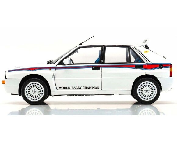 Lancia Lancia Delta HF Integrale Martini 6 1992 - 1:18 - Kyosho Lancia Lancia Delta HF Integrale Martini 6 1992 - 1:18 - Kyosho
