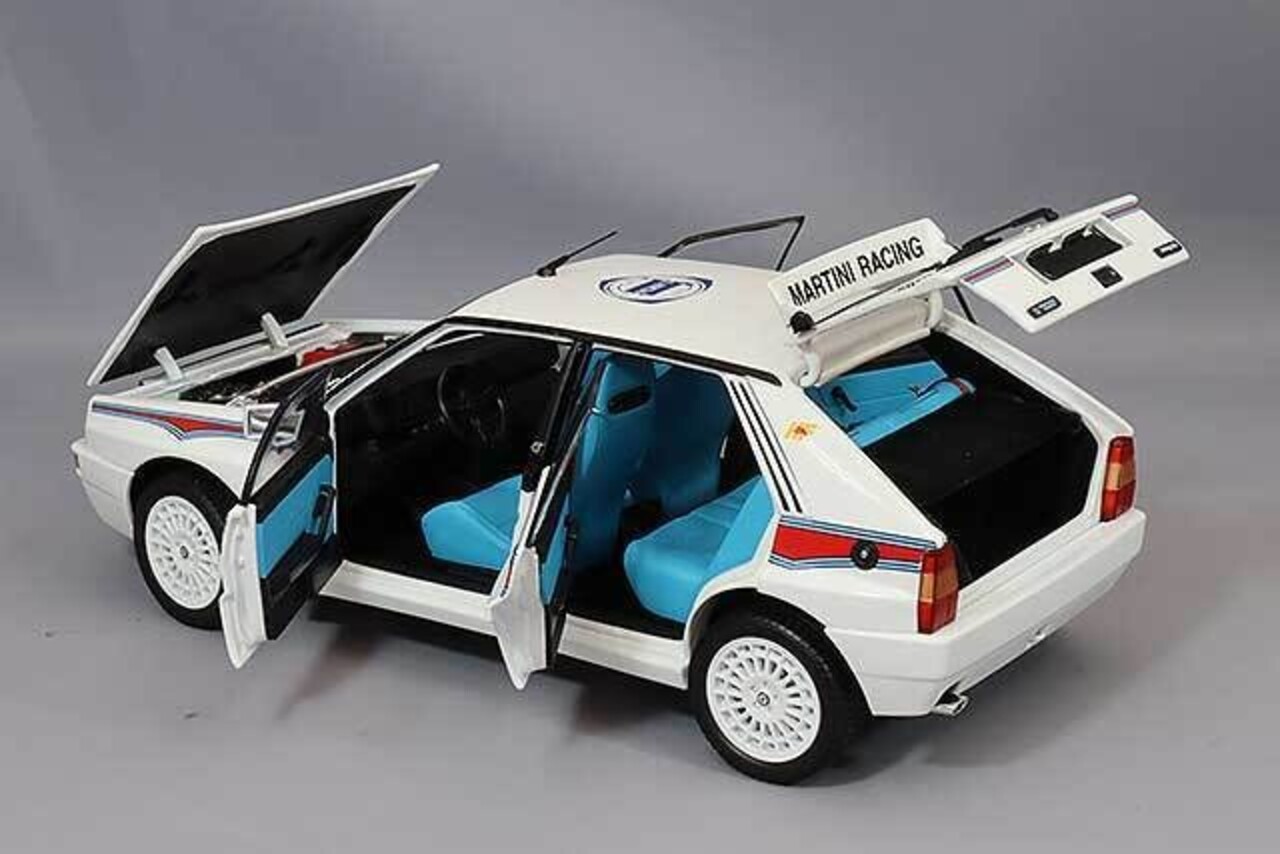 Lancia Lancia Delta HF Integrale Martini 6 1992 - 1:18 - Kyosho Lancia Lancia Delta HF Integrale Martini 6 1992 - 1:18 - Kyosho