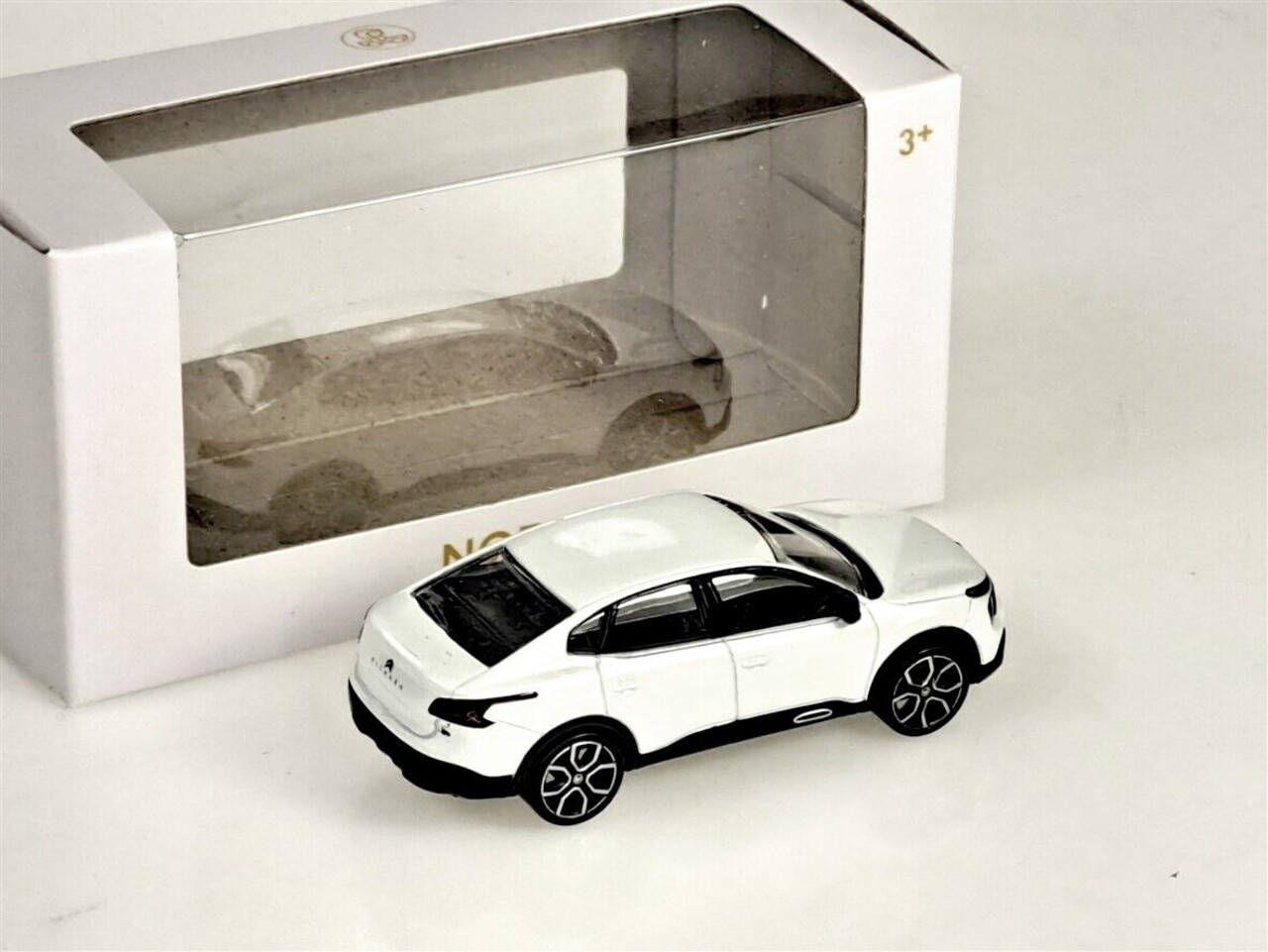 Citroen Citroen C4 X 2023 - 1:64 - Norev