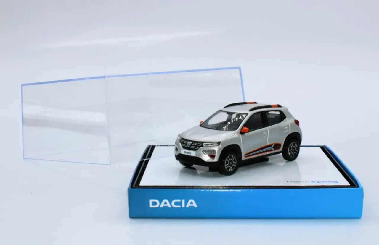 Dacia Dacia Spring - 1:43 - Norev