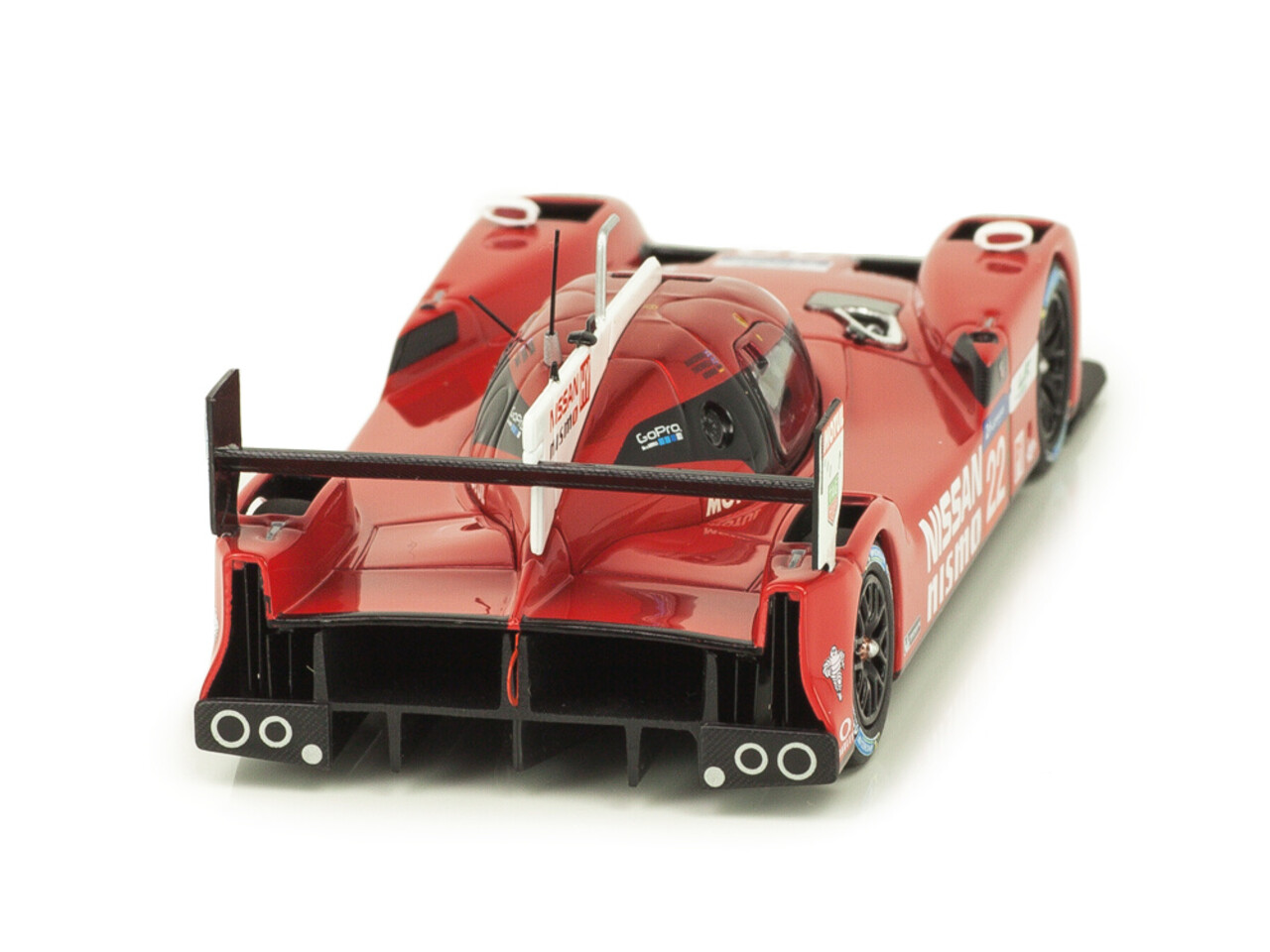 Nissan Nissan GT-R LM Nismo #22 Le Mans 24 Hours 2015 - 1:43 - Ebbro