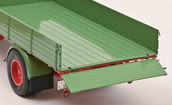 Mercedes-Benz Mercedes-Benz L3500 - 1:18 - Schuco