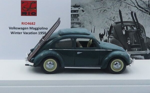 Volkswagen Volkswagen Beetle Maggiolino 1950 Winter Vacation + Skis - 1:43 - Rio