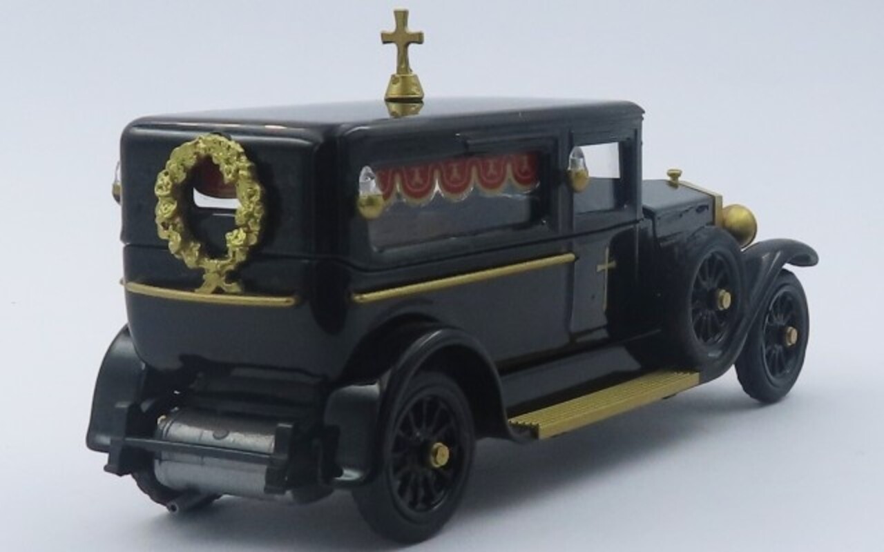Fiat Fiat 519 Hearse Funeral Car + Coffin 1924 - 1:43 - Rio Fiat Fiat 519 Hearse Funeral Car + Coffin 1924 - 1:43 - Rio