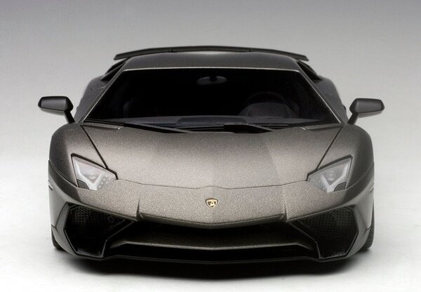Lamborghini Lamborghini Aventador LP750-4 SV - 1:18 - AUTOart