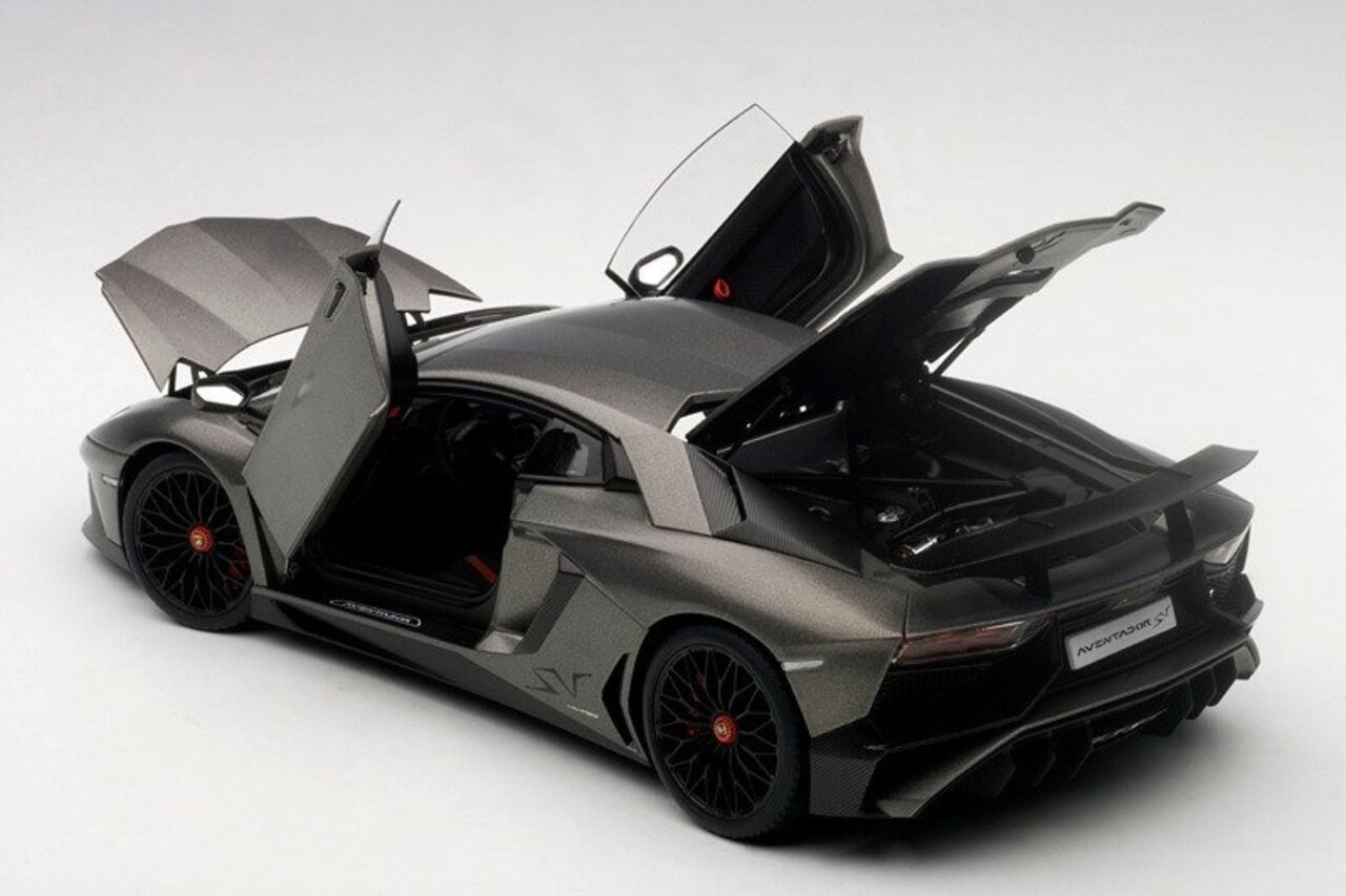 Lamborghini Lamborghini Aventador LP750-4 SV - 1:18 - AUTOart