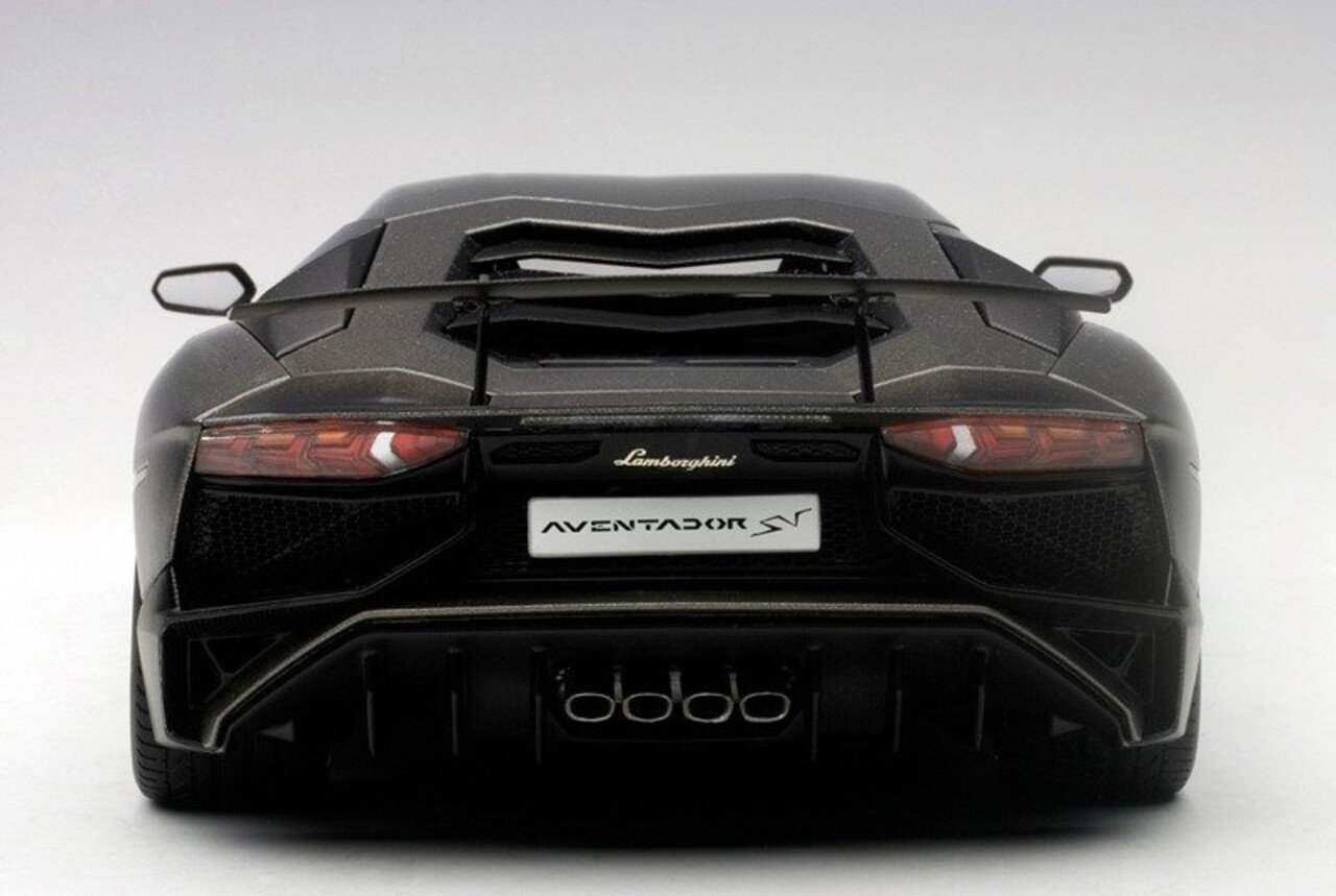 Lamborghini Lamborghini Aventador LP750-4 SV - 1:18 - AUTOart