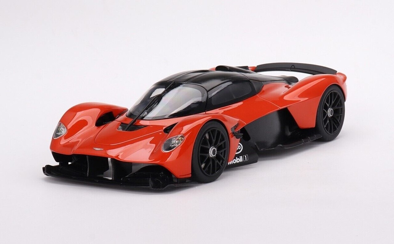 Aston Martin Aston Martin Valkyrie - 1:18 - Top Speed