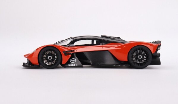 Aston Martin Aston Martin Valkyrie - 1:18 - Top Speed