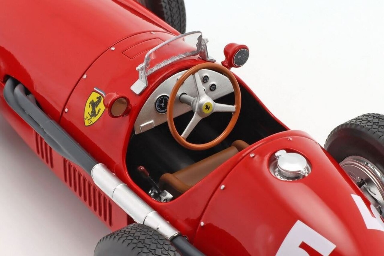 Formule 1 Ferrari 500 F2 #5 Formula 1 Winner British GP 1953 - 1:18 - CMR Classic Model Replicars