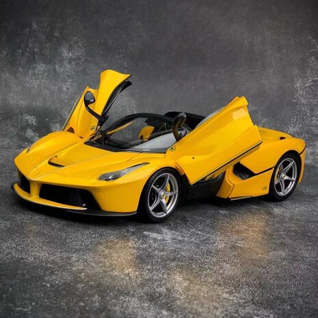 Ferrari Ferrari 'LaFerrari' Aperta 2016 - 1:18 - BBR