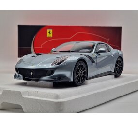 Ferrari Ferrari F12 TDF 2015 - 1:18 - BBR Ferrari Ferrari F12 TDF 2015 - 1:18 - BBR