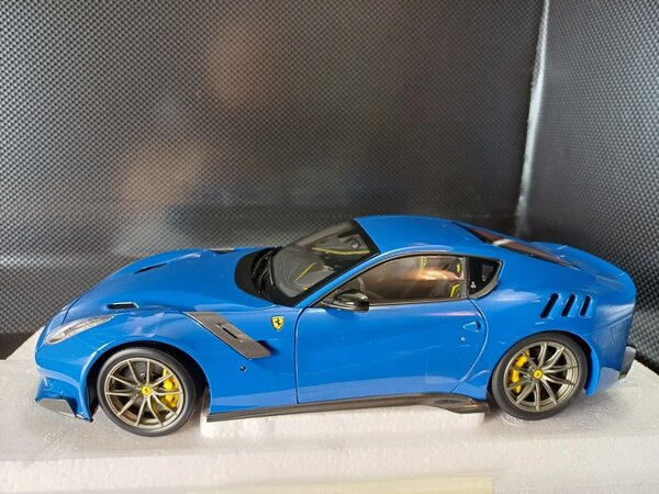 Ferrari Ferrari F12 TDF 2015 - 1:18 - BBR