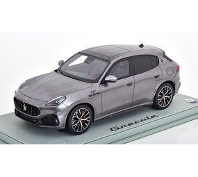 Maserati Maserati Grecale Trofeo 2023 + Showcase - 1:18 - BBR Maserati Maserati Grecale Trofeo 2023 + Showcase - 1:18 - BBR