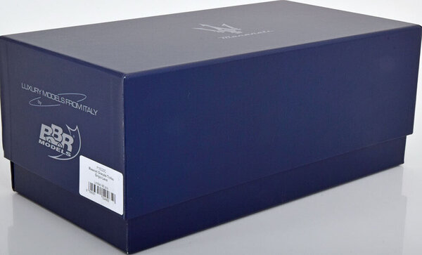 Maserati Maserati Grecale Trofeo 2023 + Showcase - 1:18 - BBR Maserati Maserati Grecale Trofeo 2023 + Showcase - 1:18 - BBR