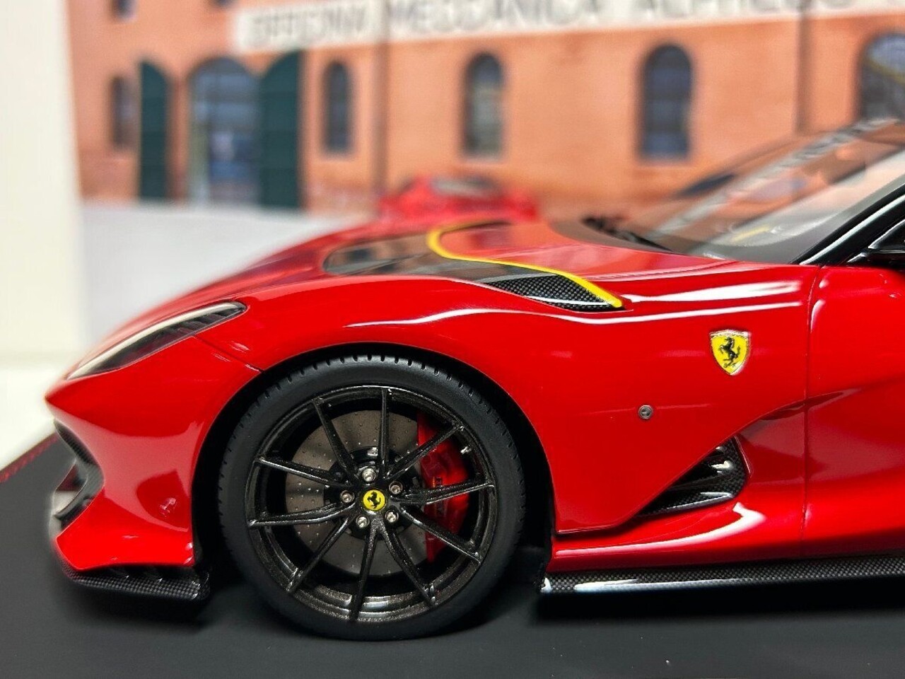 Ferrari Ferrari 812 Competizione A (Break Disc Red - Wheels Carbon Fiber) - 1:18 - BBR Ferrari Ferrari 812 Competizione A (Break Disc Red - Wheels Carbon Fiber) - 1:18 - BBR