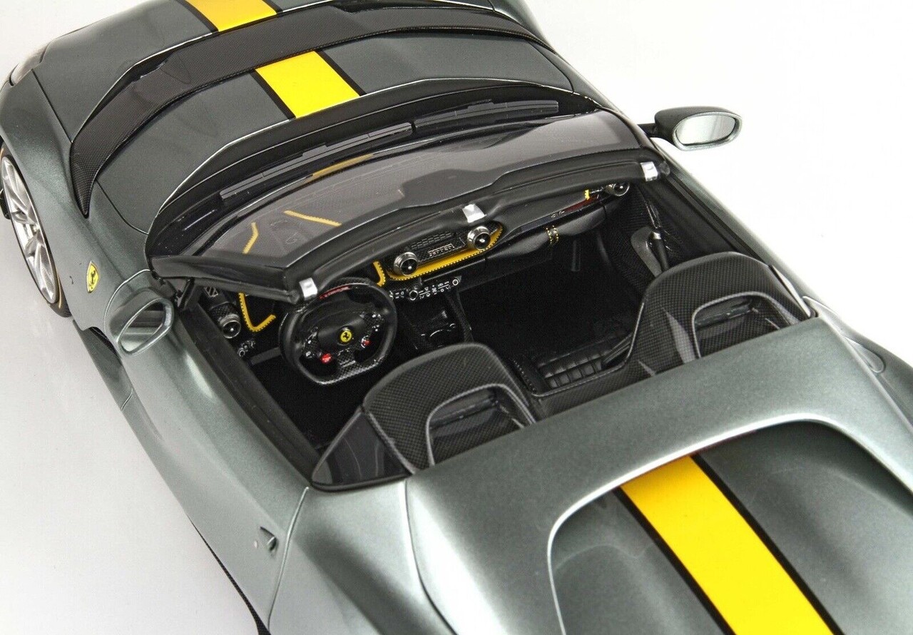Ferrari Ferrari 812 Competizione A (Break Disc Yellow - Wheels Diamond Matt Grey Corsa) - 1:18 - BBR