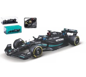 Formule 1 Mercedes-Benz-AMG Petronas #63 Season 2023 (G.Russell) + Pilot + Showcase  - 1:24 - Bburago Formule 1 Mercedes-Benz-AMG Petronas #63 Season 2023 (G.Russell) + Pilot + Showcase  - 1:24 - Bburago