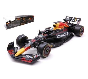 Formule 1 Red Bull RB18 Team Oracle Red Bull Racing #11 GP Abu Dhabi 2022 S.Perez + Pilot - 1:24 - Bburago Formule 1 Red Bull RB18 Team Oracle Red Bull Racing #11 GP Abu Dhabi 2022 S.Perez + Pilot - 1:24 - Bburago