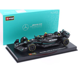 Formule 1 Mercedes-Benz AMG W14 #44 Petronas Season Car L. Hamilton + Pilot + Showcase - 1:43 - Bburago Formule 1 Mercedes-Benz AMG W14 #44 Petronas Season Car L. Hamilton + Pilot + Showcase - 1:43 - Bburago