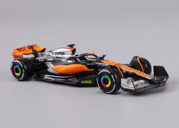 Formule 1 McLaren F1 MCL60 #81 British GP 2023 (O.Piastri) - 1:43 - Bburago Formule 1 McLaren F1 MCL60 #81 British GP 2023 (O.Piastri) - 1:43 - Bburago