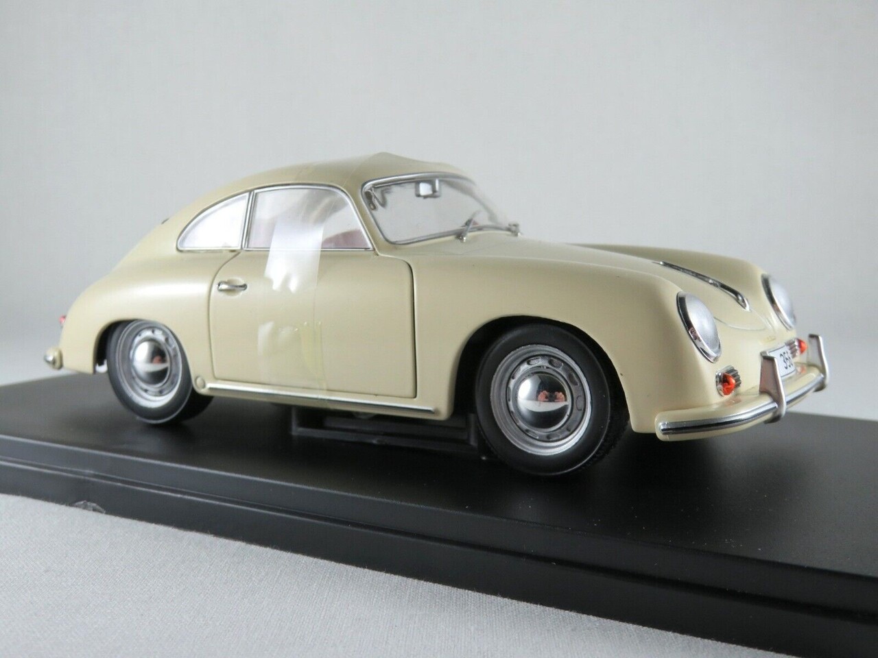 Porsche Porsche 356 1959 - 1:24 - Whitebox Porsche Porsche 356 1959 - 1:24 - Whitebox