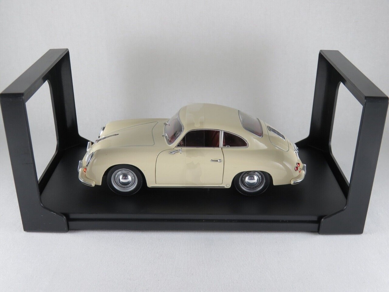 Porsche Porsche 356 1959 - 1:24 - Whitebox Porsche Porsche 356 1959 - 1:24 - Whitebox