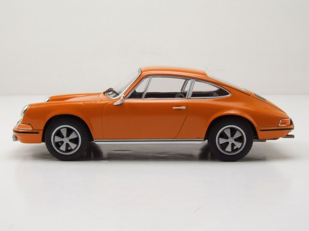 Porsche Porsche 911 S 1968 - 1:24 - Whitebox