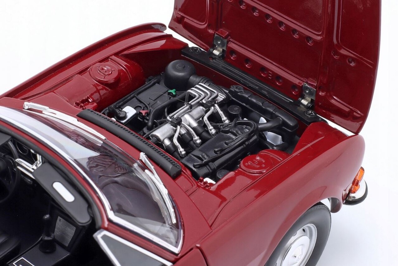 Peugeot Peugeot 504 Cabriolet 1969 - 1:18 - Norev Peugeot Peugeot 504 Cabriolet 1969 - 1:18 - Norev