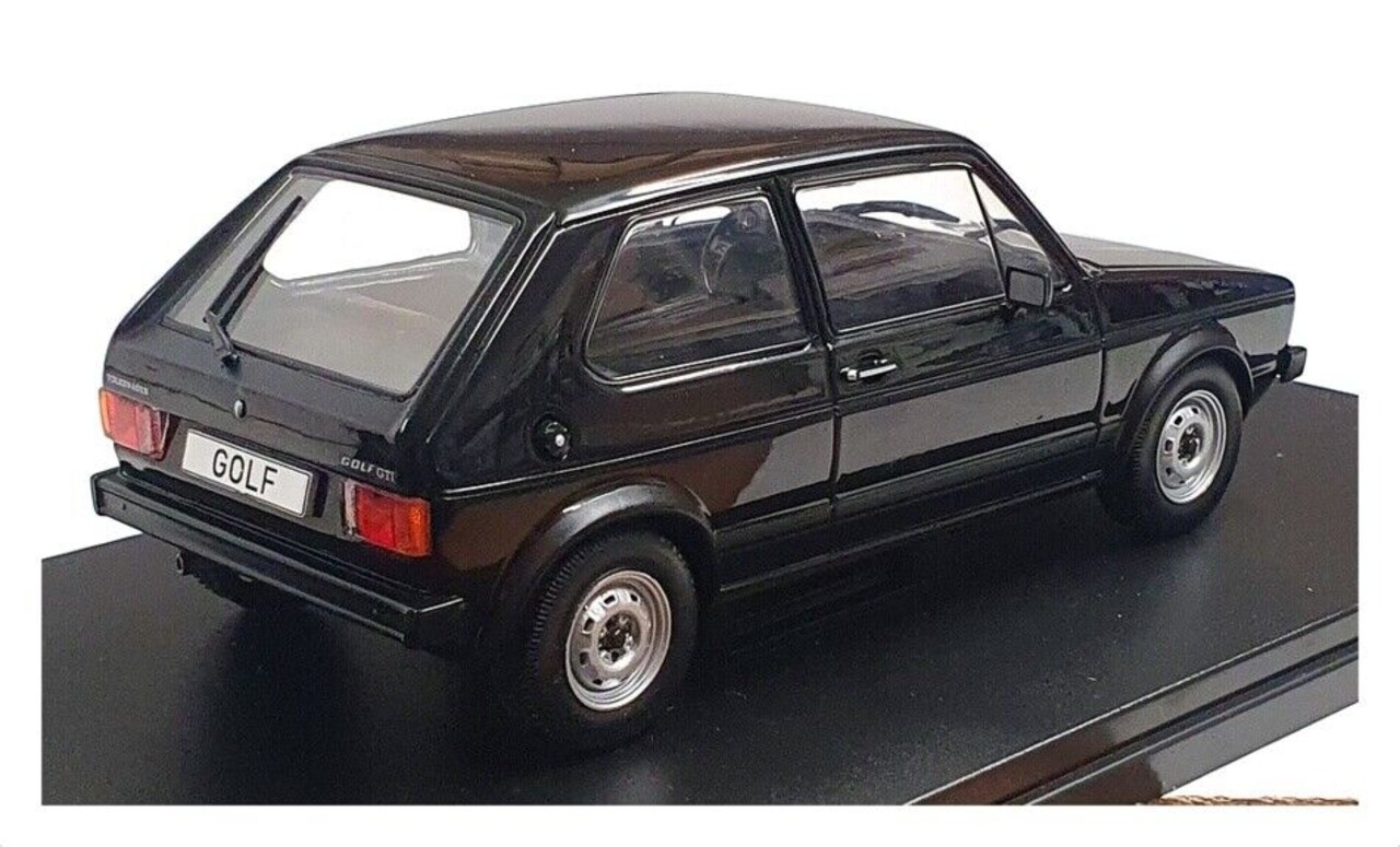 Volkswagen Volkswagen Golf I GTi 1976- 1:24 - Whitebox Volkswagen Volkswagen Golf I GTi 1976- 1:24 - Whitebox