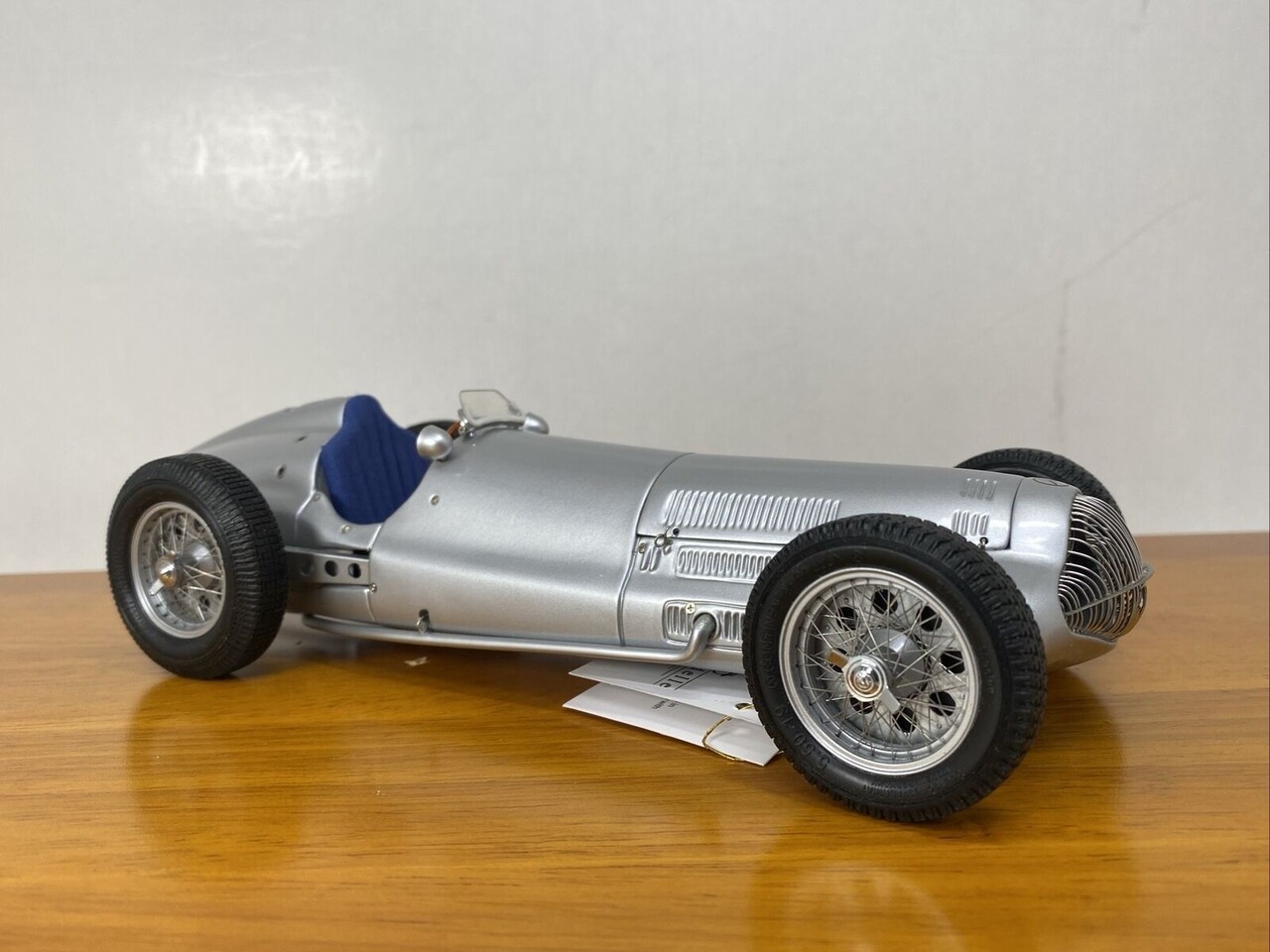 Formule 1 Mercedes-Benz (W154) Winner GP France 1938 - 1:18 - CMC