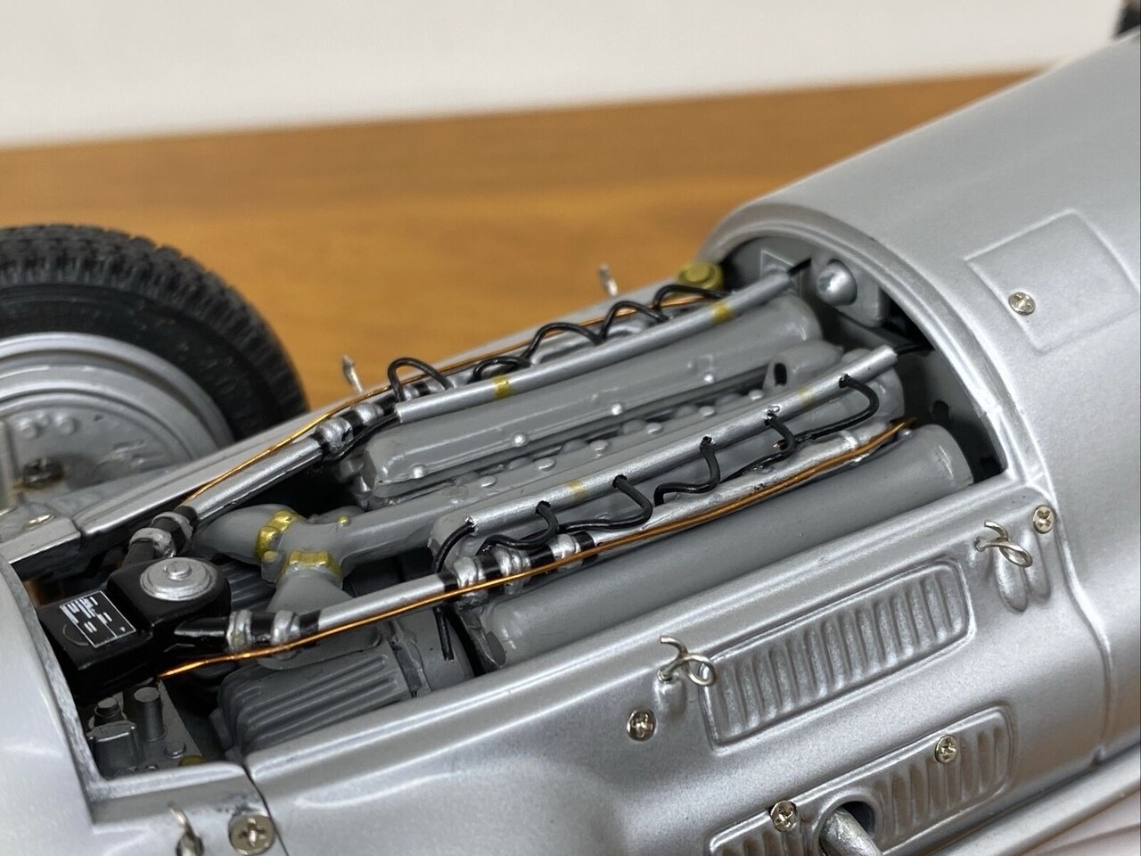 Formule 1 Mercedes-Benz (W154) Winner GP France 1938 - 1:18 - CMC