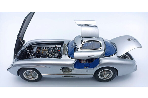 Mercedes-Benz Mercedes-Benz 300 SLR Uhlenhaut Coupé 1955 - 1:18 - CMC