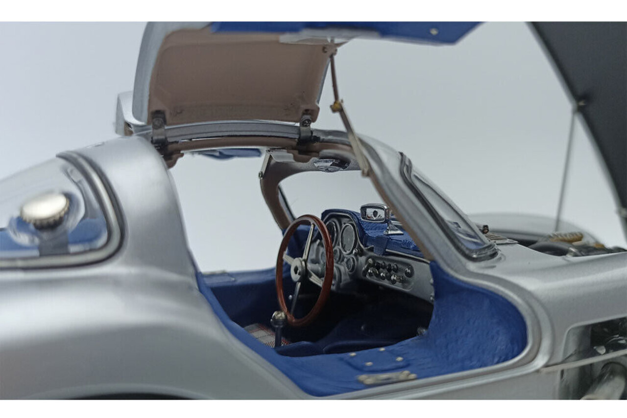 Mercedes-Benz Mercedes-Benz 300 SLR Uhlenhaut Coupé 1955 - 1:18 - CMC