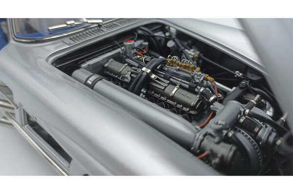 Mercedes-Benz Mercedes-Benz 300 SLR Uhlenhaut Coupé 1955 - 1:18 - CMC