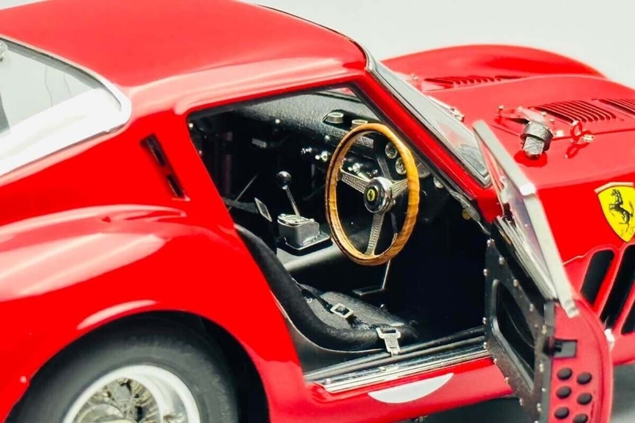 Ferrari Ferrari 250 GTO #11 2nd 1000Km de Paris 1962 - 1:18 - CMC