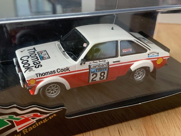 Ford Ford Escort MK II RS RHD #28 Thomas Cook Rally WM RAC Rally 1980 - 1:43 - Troféu Ford Ford Escort MK II RS RHD #28 Thomas Cook Rally WM RAC Rally 1980 - 1:43 - Troféu