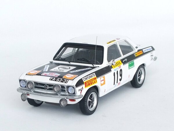 Opel Opel Ascona A #119 Rally Portugal 1971 - 1:43 - Troféu Opel Opel Ascona A #119 Rally Portugal 1971 - 1:43 - Troféu