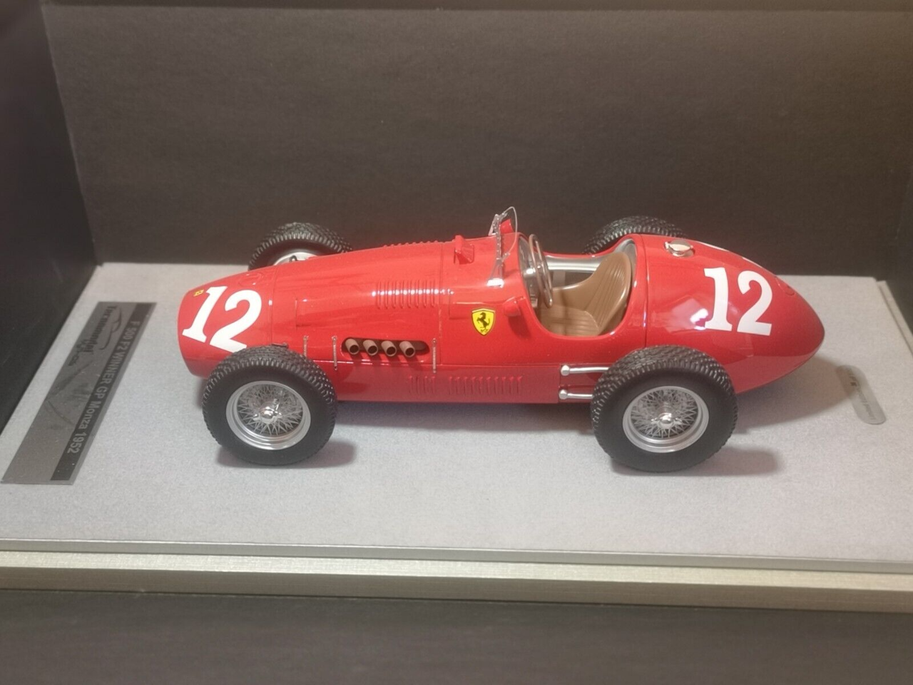 Ferrari Ferrari 500F2 #12 Monza GP Italy 1952 A.Ascari World Champion - 1:18 - Tecnomodel Mythos