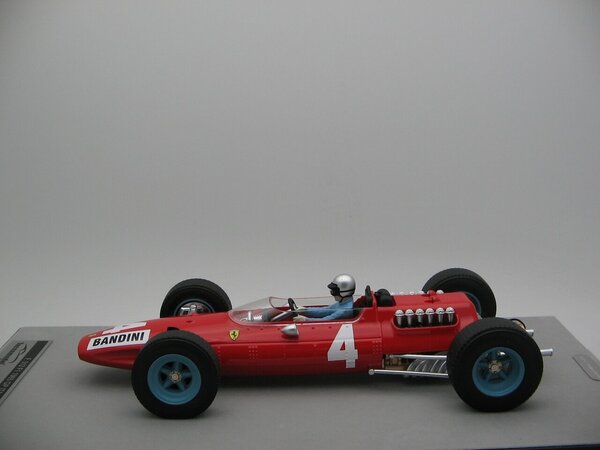 Formule 1 Ferrari 512 #4 GP Italy 1965 + Driver - 1:18 - Tecnomodel Mythos